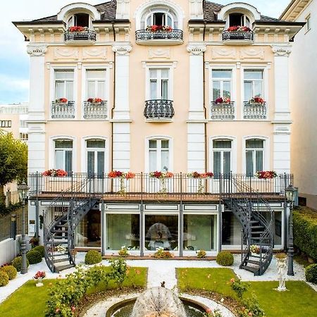 Hotel Villa Am Kurpark Бад Хомбург фор дер Хьое Екстериор снимка