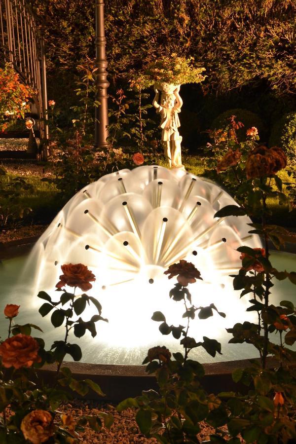 Hotel Villa Am Kurpark Бад Хомбург фор дер Хьое Екстериор снимка