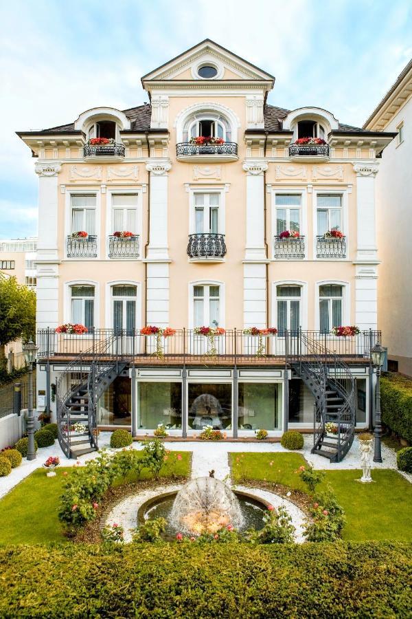 Hotel Villa Am Kurpark Бад Хомбург фор дер Хьое Екстериор снимка